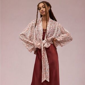 NWOT Anthropologie Floral Tie-Front Kimono